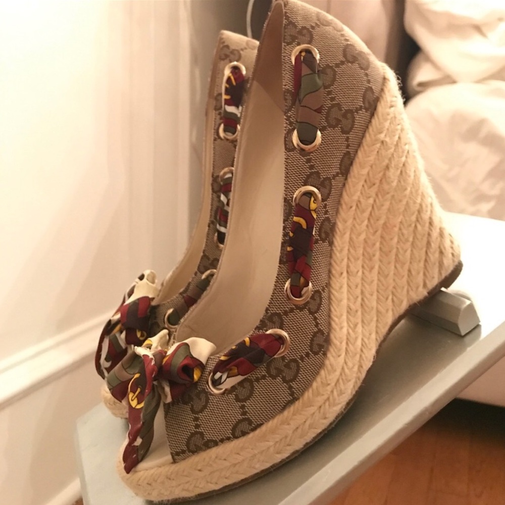 Authentic Gucci wedges